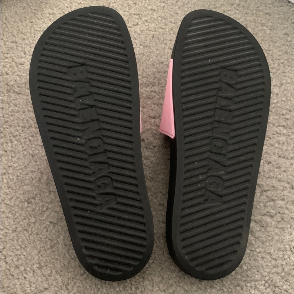 Pink Balenciaga slides - Picture 2 of 3
